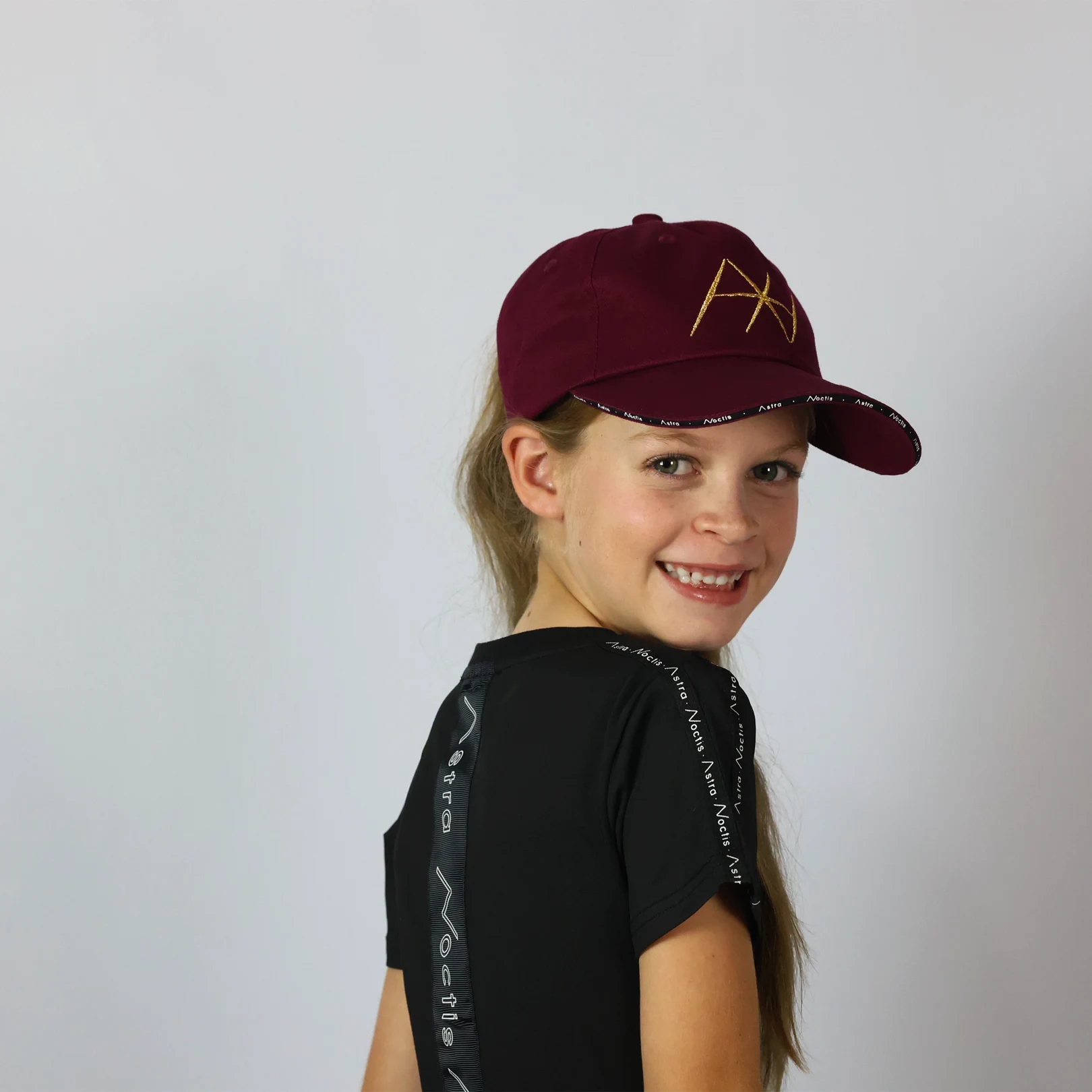 Children_Burgundy_Hat_05