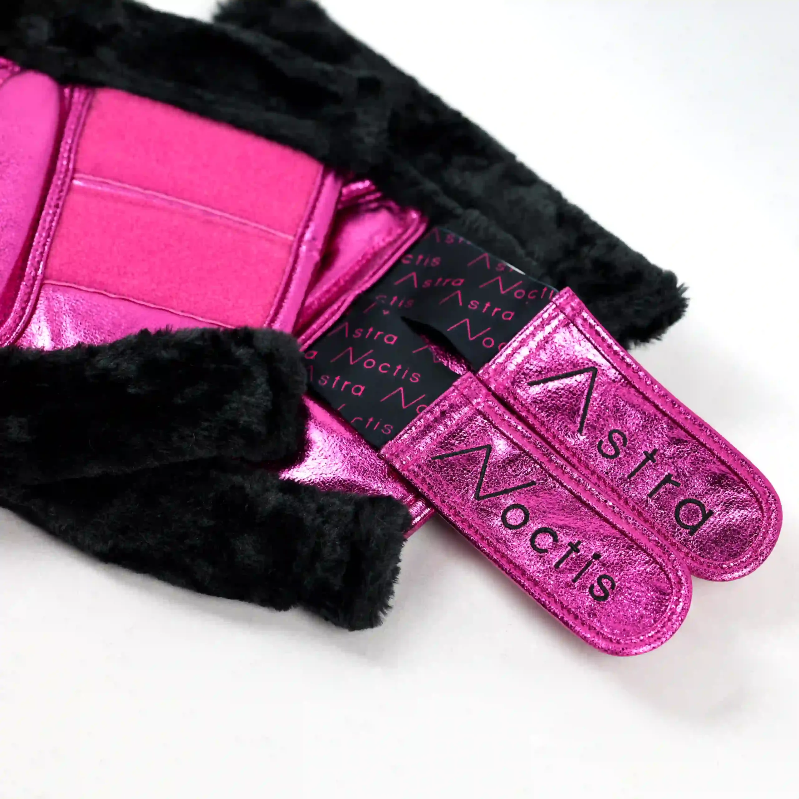 Raspberry_Front_Brush_Boots_02